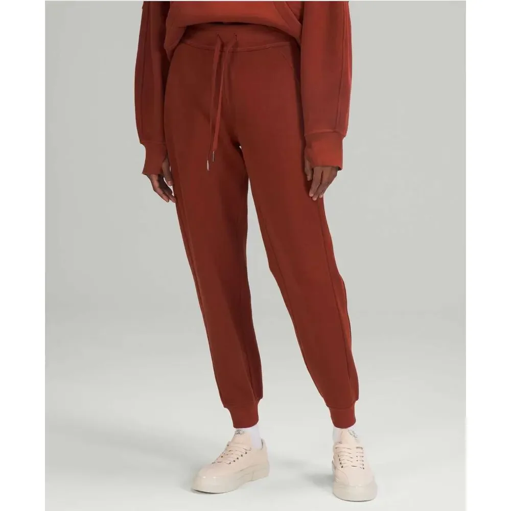 Lululemon Scuba High-Rise Jogger Sweatpants Date Brown Size 2